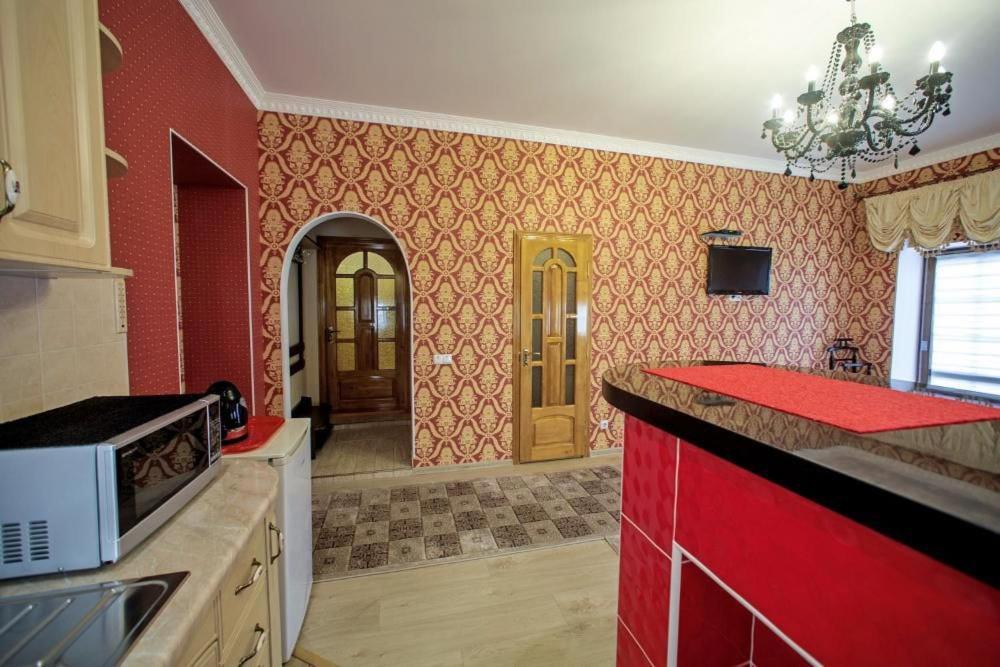 Apartments U Ratushi Kamianets-Podilskyi Exterior photo