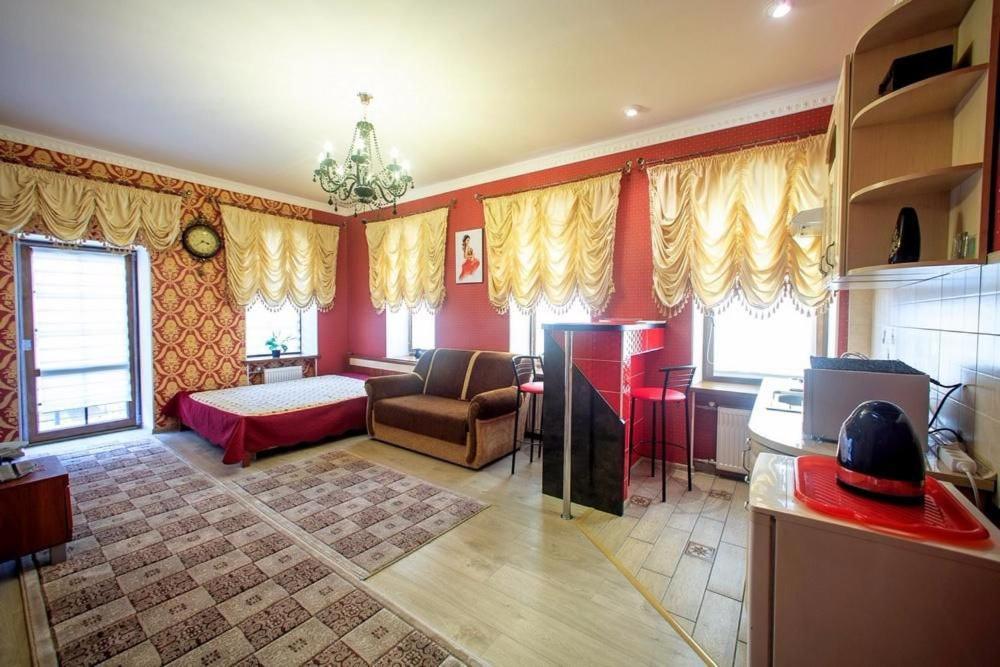 Apartments U Ratushi Kamianets-Podilskyi Exterior photo
